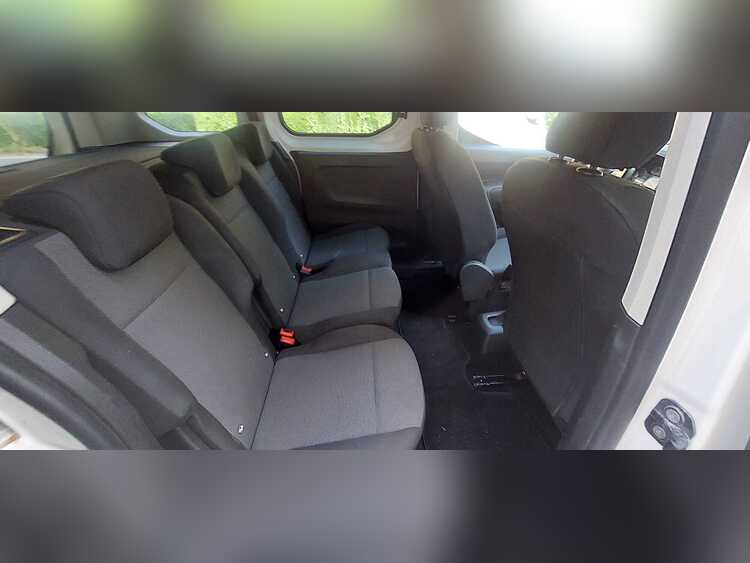 Citroen Berlingo 100CV foto 7